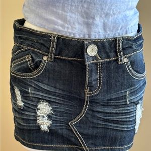 Almost Famous Vintage Denim Dark Blue Embellished Studded Ripped Mini Skirt Sz 7